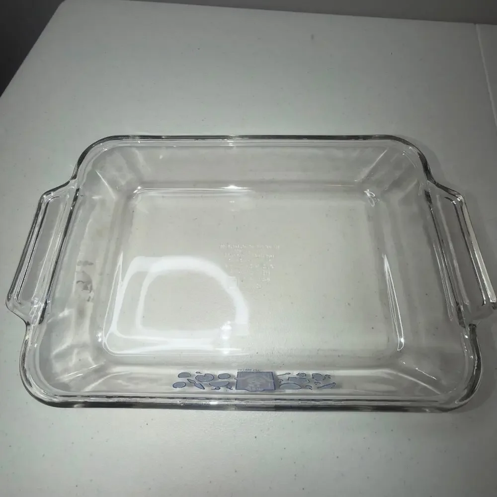 Anchor Hocking Pillsbury Doughboy Square Baking Dish Casserole – 8” x 11.5” x 2”